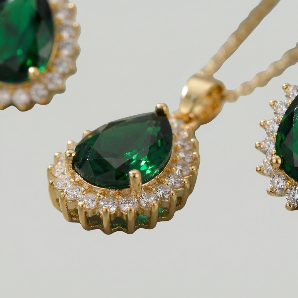 The Emerald Halo Necklace Set